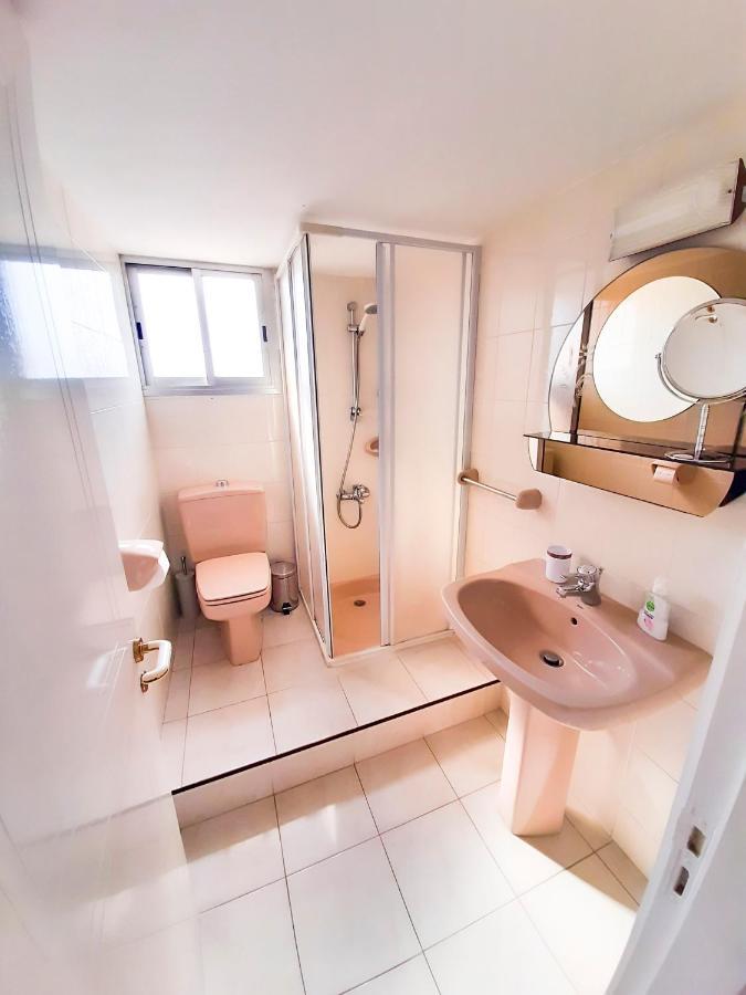 דירות לימסול Samson Sea Breeze, 3Bed Sleeps 6, Free Wifi מראה חיצוני תמונה