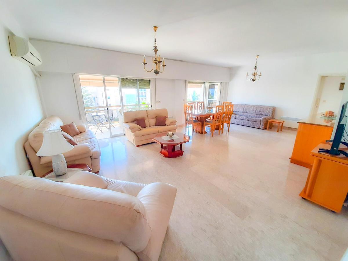 דירות לימסול Samson Sea Breeze, 3Bed Sleeps 6, Free Wifi מראה חיצוני תמונה