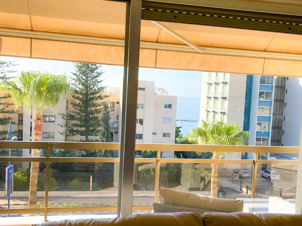 דירות לימסול Samson Sea Breeze, 3Bed Sleeps 6, Free Wifi מראה חיצוני תמונה