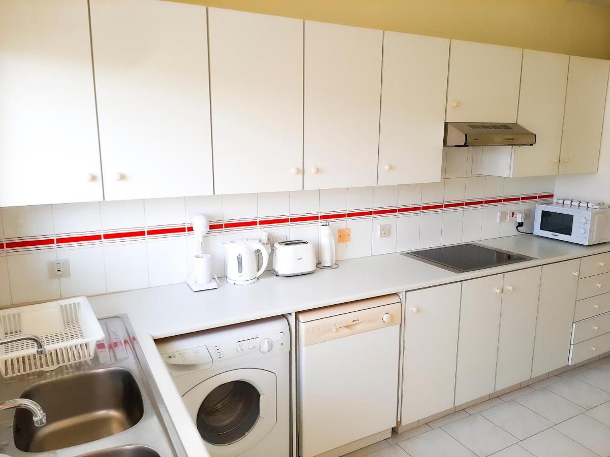 דירות לימסול Samson Sea Breeze, 3Bed Sleeps 6, Free Wifi מראה חיצוני תמונה
